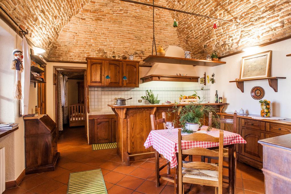 Agriturismo Del Pigato - Bio Vio アルベンガ 部屋 写真
